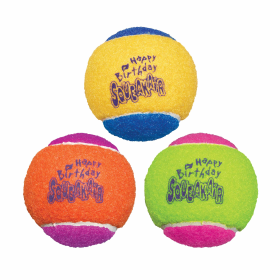 KONG(R) SqueakAir(R) Balls Dog Fetch Toy (size: medium)